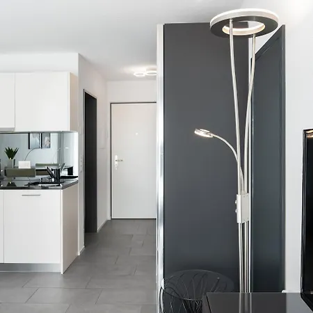 Arturo Apartahotel Entrelagos