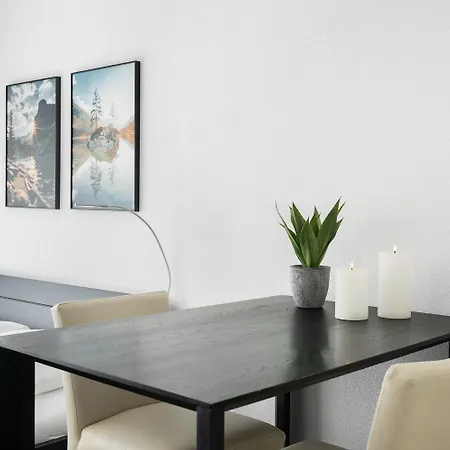 Arturo إنترلاكن